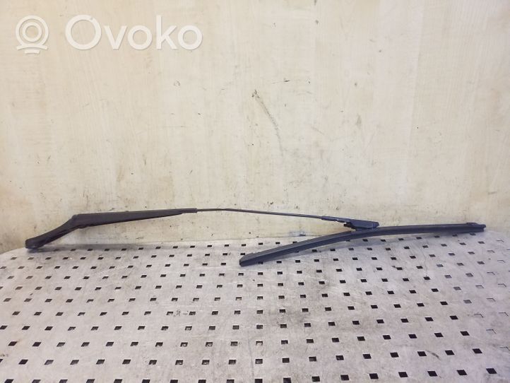 Volkswagen Eos Front wiper blade arm 1Q2955409