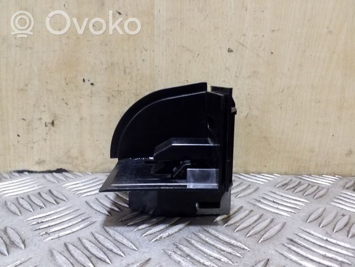 BMW X3 E83 Staffa di montaggio copertura ripiano portaoggetti 7160589