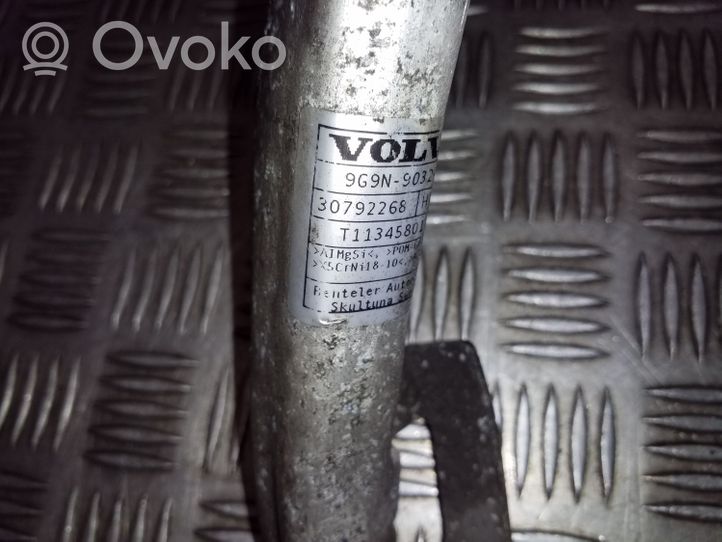 Volvo S60 Tuyau de remplissage de réservoir de carburant 30792268