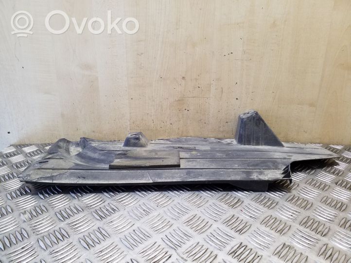 Volvo V50 Couvre soubassement arrière 30681921