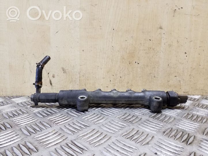 Subaru Outback Tuyau de conduite principale de carburant 