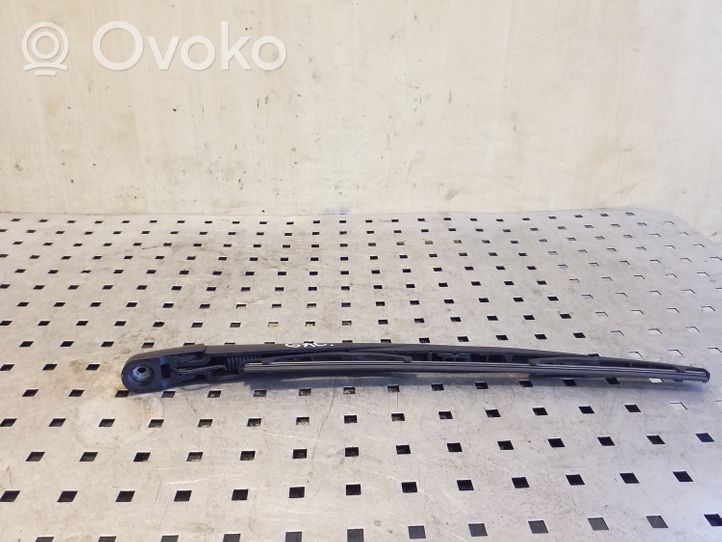 Subaru Outback Ramię wycieraczki szyby tylnej 06226