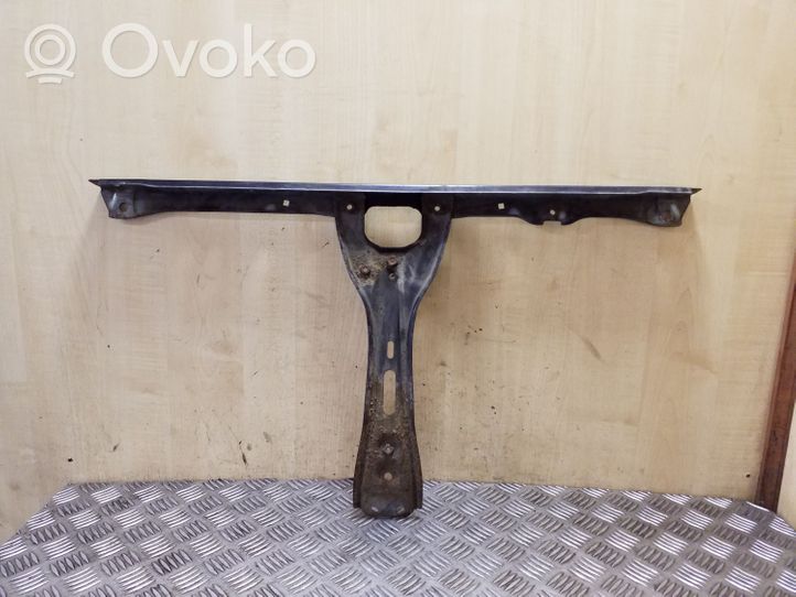 Subaru Outback Staffa del pannello di supporto del radiatore parte superiore 