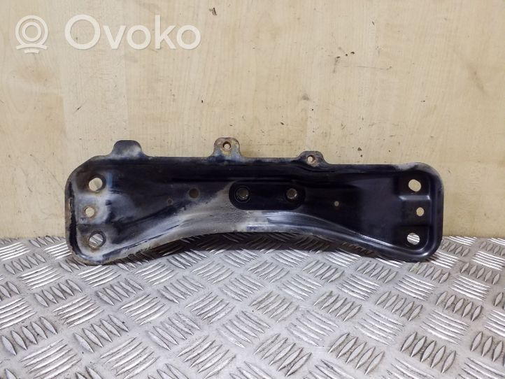 Subaru Outback Support de boîte de vitesses 