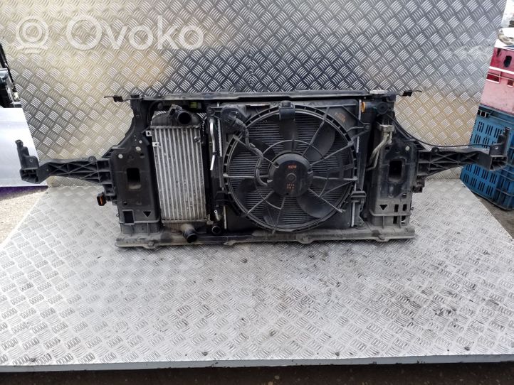 Hyundai i40 Pannello di supporto del radiatore 282712A800