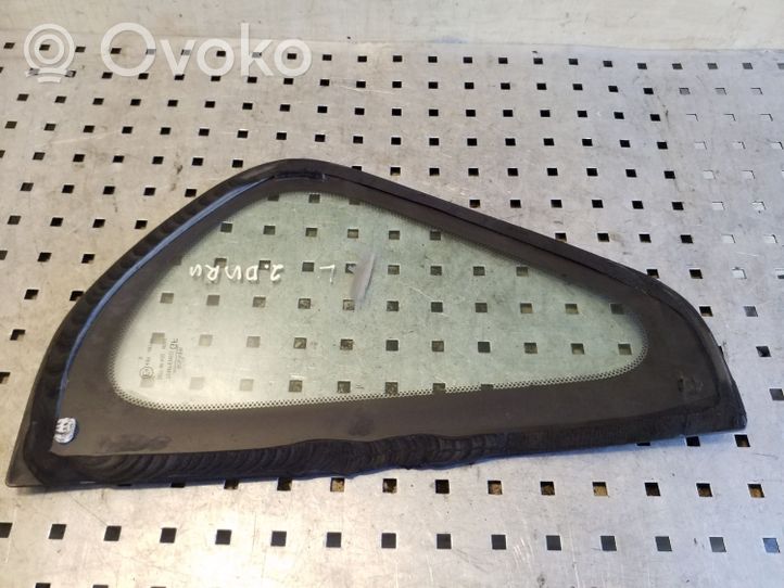 Opel Frontera B Rear side window/glass 