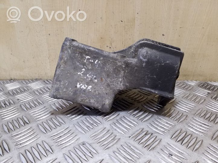 Volkswagen Transporter - Caravelle T4 Support de pompe de direction assistée 074145167