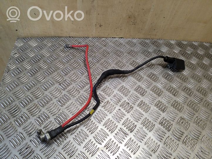 Volkswagen Golf VI Câble de batterie positif 1K0971228AA