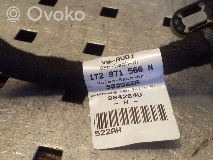 Volkswagen Tiguan Inna wiązka przewodów / kabli 1T2971566N