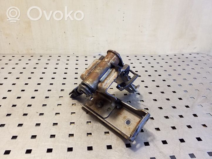 Volkswagen Touareg I Leva del freno a mano/freno di stazionamento 7L0721812B