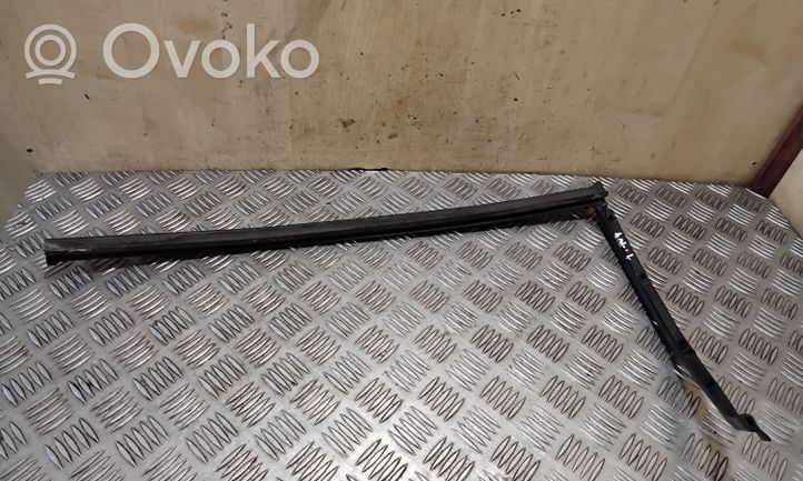 Volkswagen Touareg I Gummidichtung Hintertür (an der Karosserie) 7L0839761D