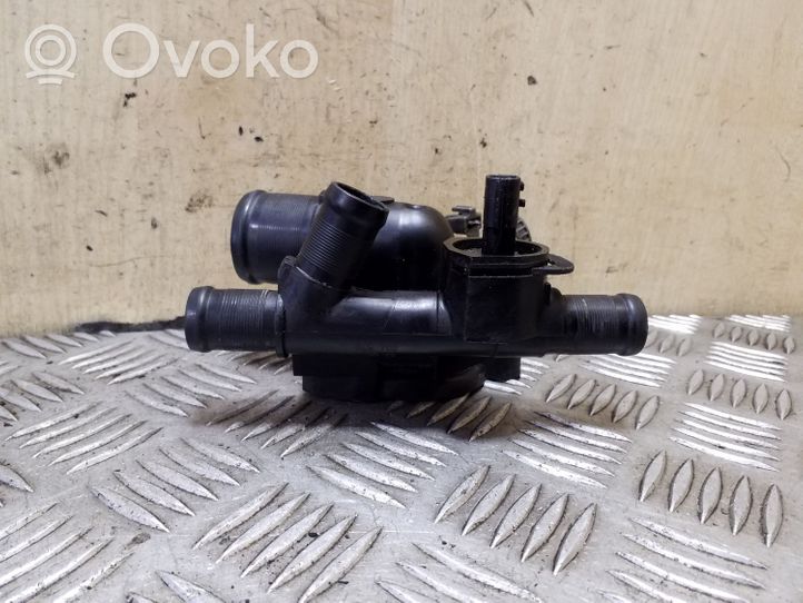 Nissan X-Trail T31 Termostat / Obudowa termostatu 8200801570