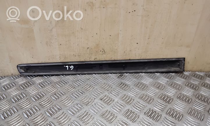 Volkswagen Polo IV 9N3 Inne elementy wykończeniowe drzwi tylnych 6Q4853753A