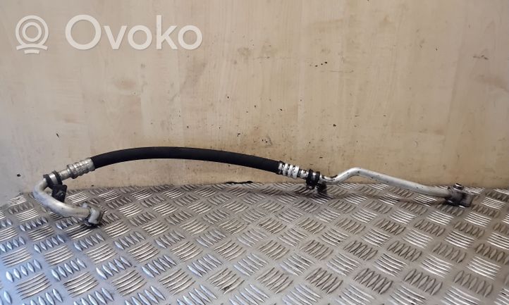 Volkswagen Polo IV 9N3 Air conditioning (A/C) pipe/hose 