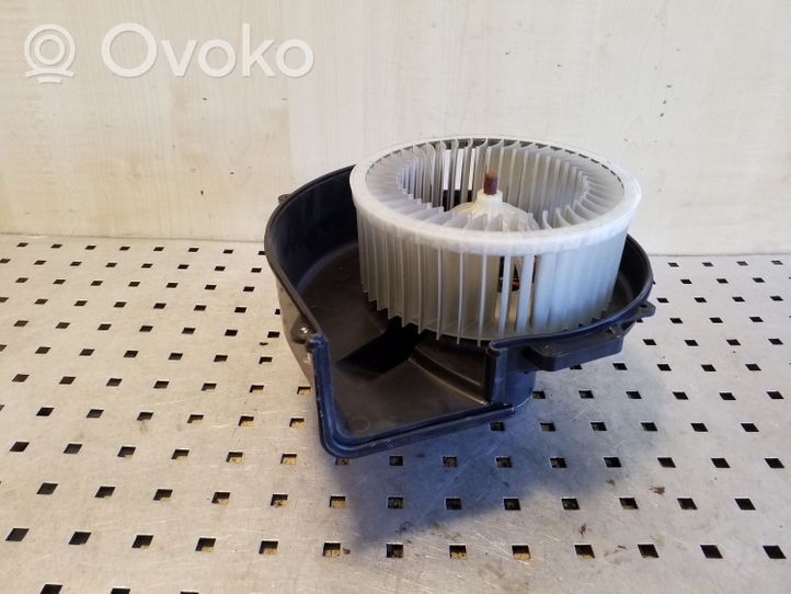 Volkswagen Polo IV 9N3 Ventola riscaldamento/ventilatore abitacolo 6Q1820015H