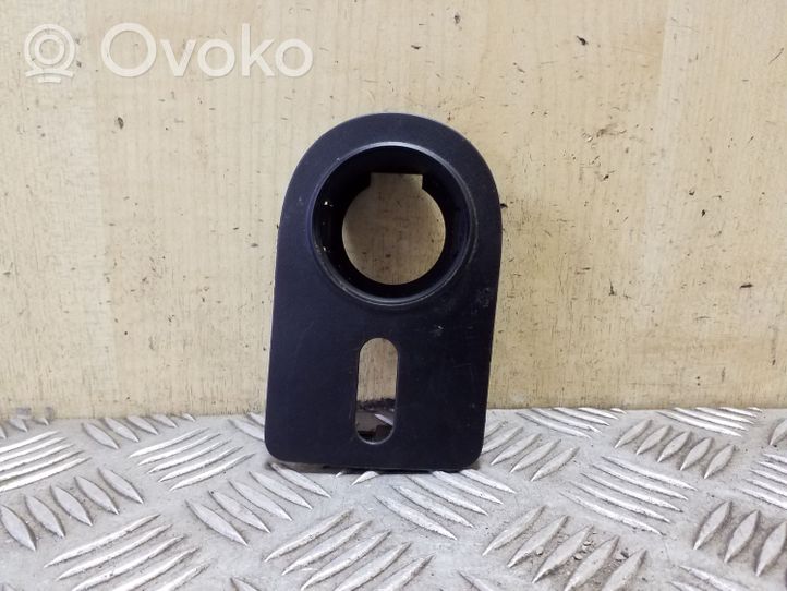 Nissan Qashqai Kita centrinė konsolės (tunelio) detalė P13750A77200