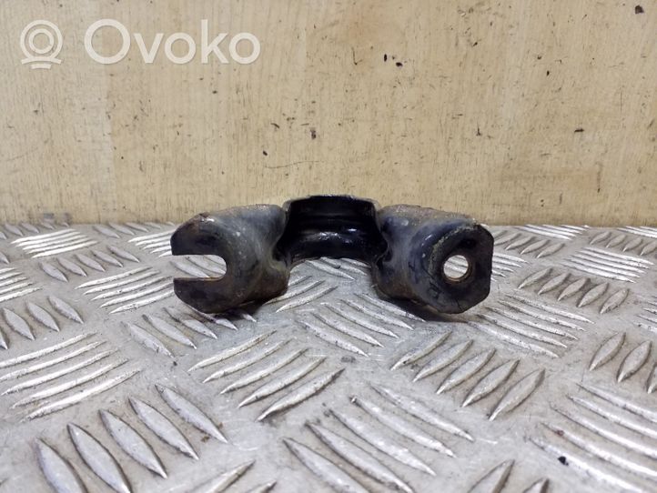 Nissan Qashqai Mocowanie stabilizatora osi przedniej 