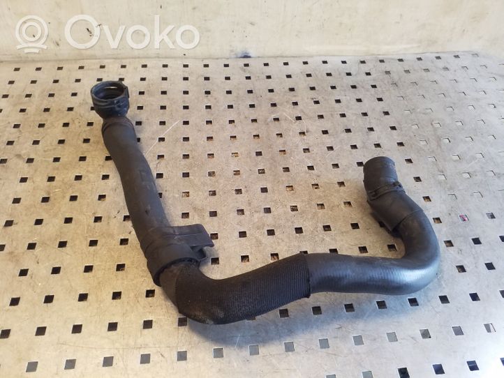 Volkswagen Tiguan Tuyau de liquide de refroidissement moteur 5N0122291A