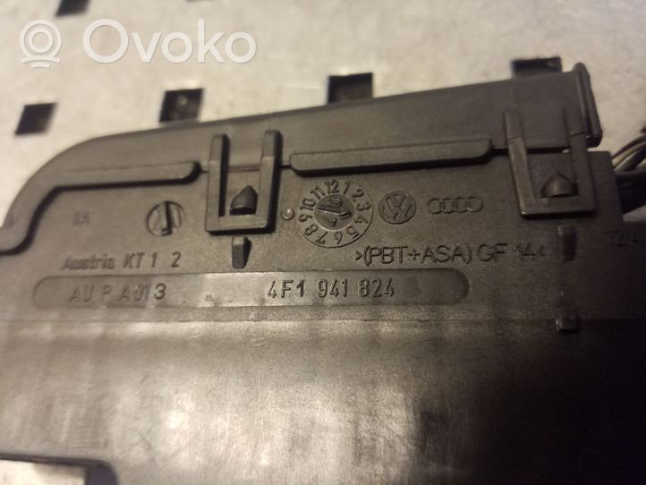 Audi A5 8T 8F Module de fusibles 4F1941824