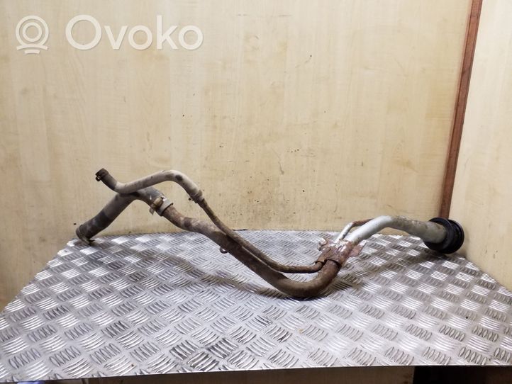 Subaru Outback Tuyau de remplissage de réservoir de carburant 