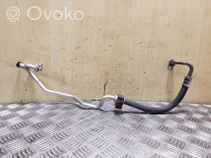 KIA Sorento Air conditioning (A/C) pipe/hose 