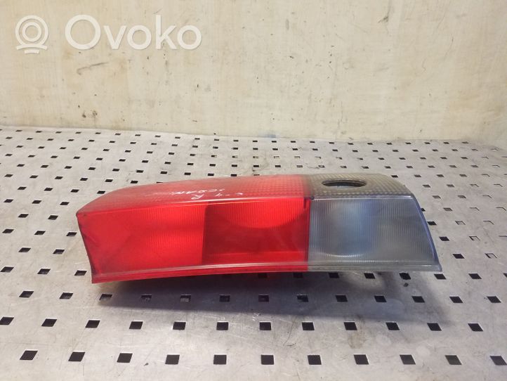 Audi 100 S4 C4 Lampy tylnej klapy bagażnika 4A0945094