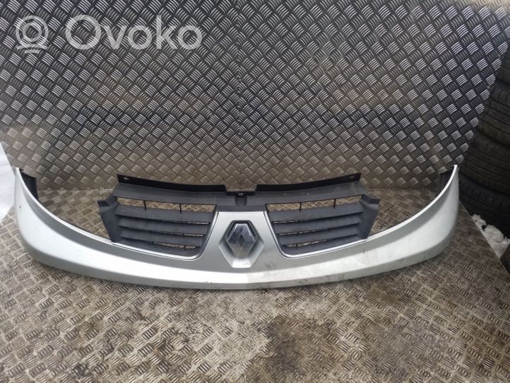 Renault Trafic II (X83) Grille calandre supérieure de pare-chocs avant 623100251R