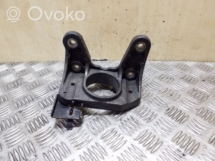 Renault Trafic II (X83) Support de boîte de vitesses 8200219372A