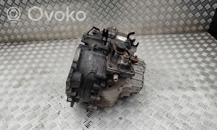 Volvo XC70 Mechaninė 6 pavarų dėžė 7G9R7002KC