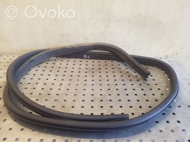 Ford Kuga I Rear door rubber seal (on body) 