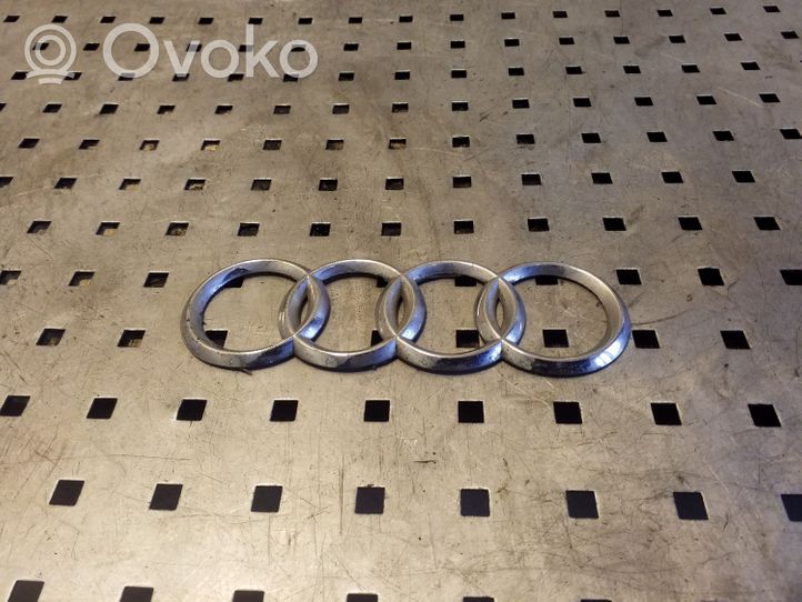 Audi A6 S6 C4 4A Mostrina con logo/emblema della casa automobilistica 