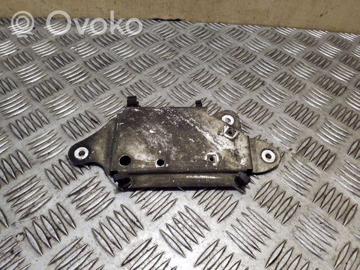 Audi Q7 4L Altra parte del vano motore 7L8199253A