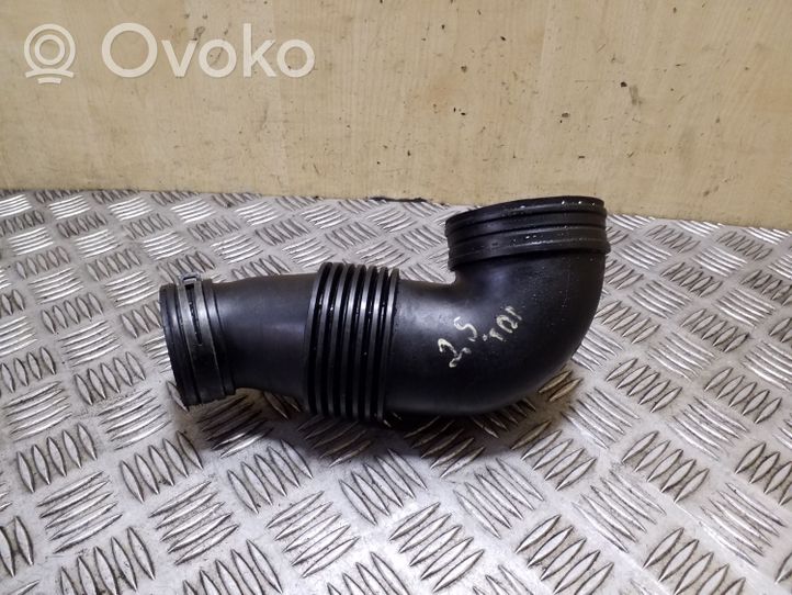 Volkswagen Touareg I Tuyau d'admission d'air turbo 7L6129534