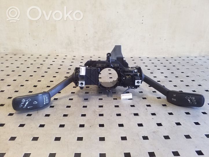 Volkswagen PASSAT B8 Leva/interruttore dell’indicatore di direzione e tergicristallo 3Q0953521P