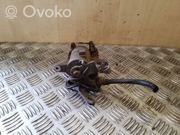 Volkswagen Eos Rear brake caliper 