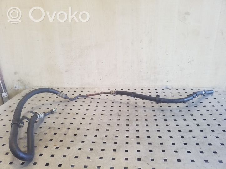 Jaguar XJ X351 Gearbox oil cooler pipe/hose AW933L601AB