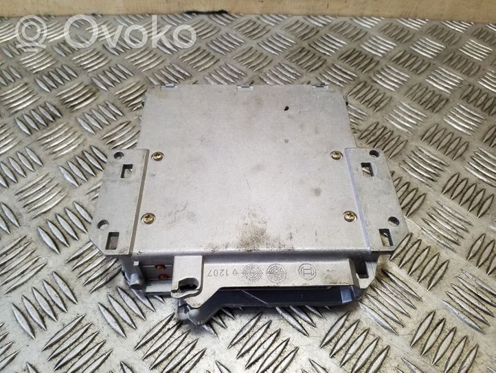 Audi 80 90 S2 B4 Dzinēja vadības bloks 8A0907401A