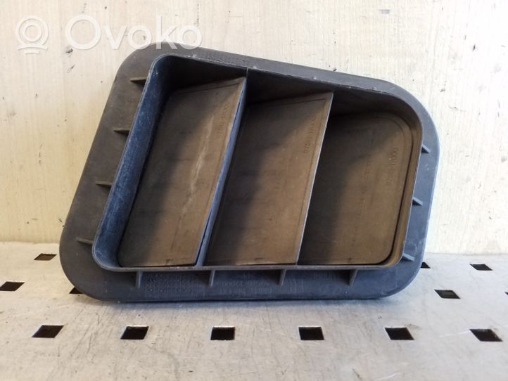 Hyundai ix35 Quarter panel pressure vent 9751017000