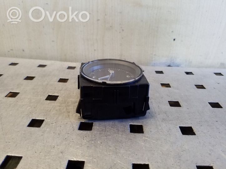 Volkswagen PASSAT B8 Clock 3G0919204C