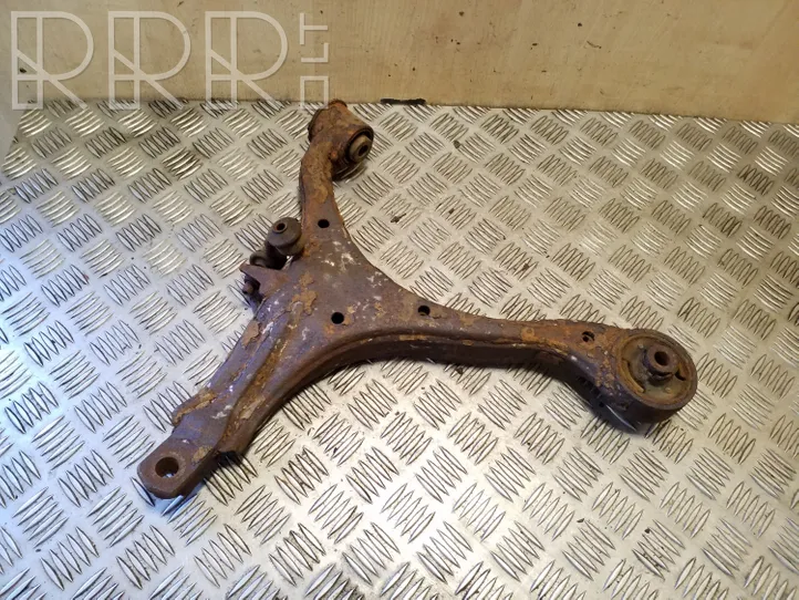 Honda CR-V Front lower control arm/wishbone 