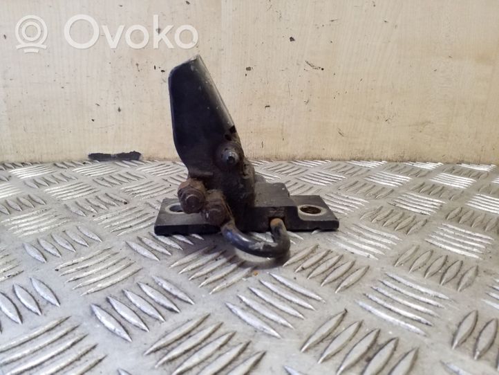 Audi A6 S6 C4 4A Front door lower hinge 4A0831412B