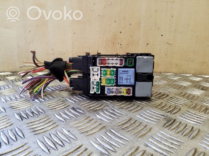 Citroen C4 Grand Picasso Module de fusibles 9665492680