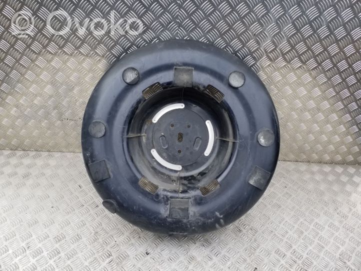 Toyota RAV 4 (XA20) Support roue de secours 6477342010