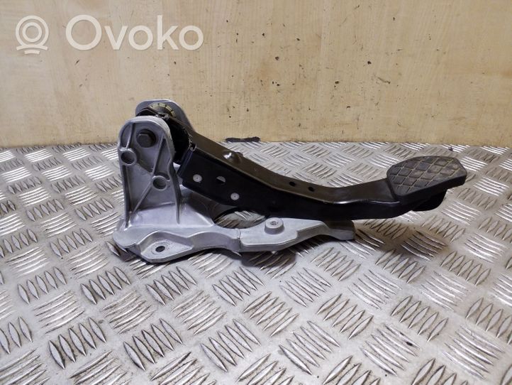 Volkswagen PASSAT CC Brake pedal 3C2721057G