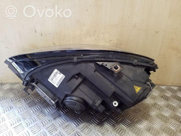 Audi TT TTS Mk2 Faro delantero/faro principal 8J0941004AK