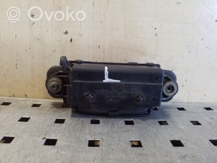 Audi 80 90 S2 B4 Klamka zewnętrzna drzwi tylnych 8A0839205