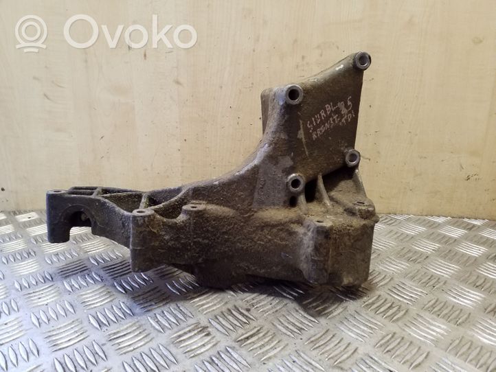 Volkswagen Transporter - Caravelle T4 Generator/alternator bracket 074145169D