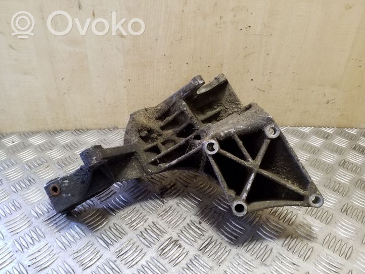 Volkswagen Transporter - Caravelle T4 Generator/alternator bracket 074145169D