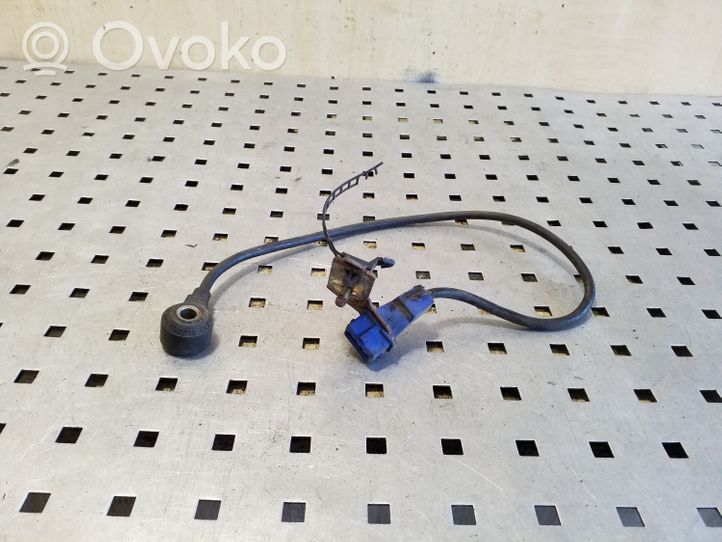 Audi 80 90 S2 B4 Detonation knock sensor 054905377G