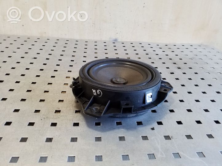 KIA Rio Altavoz de la puerta trasera 963301W500